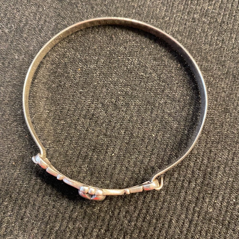 Silver Claddagh Bracelet - image 4